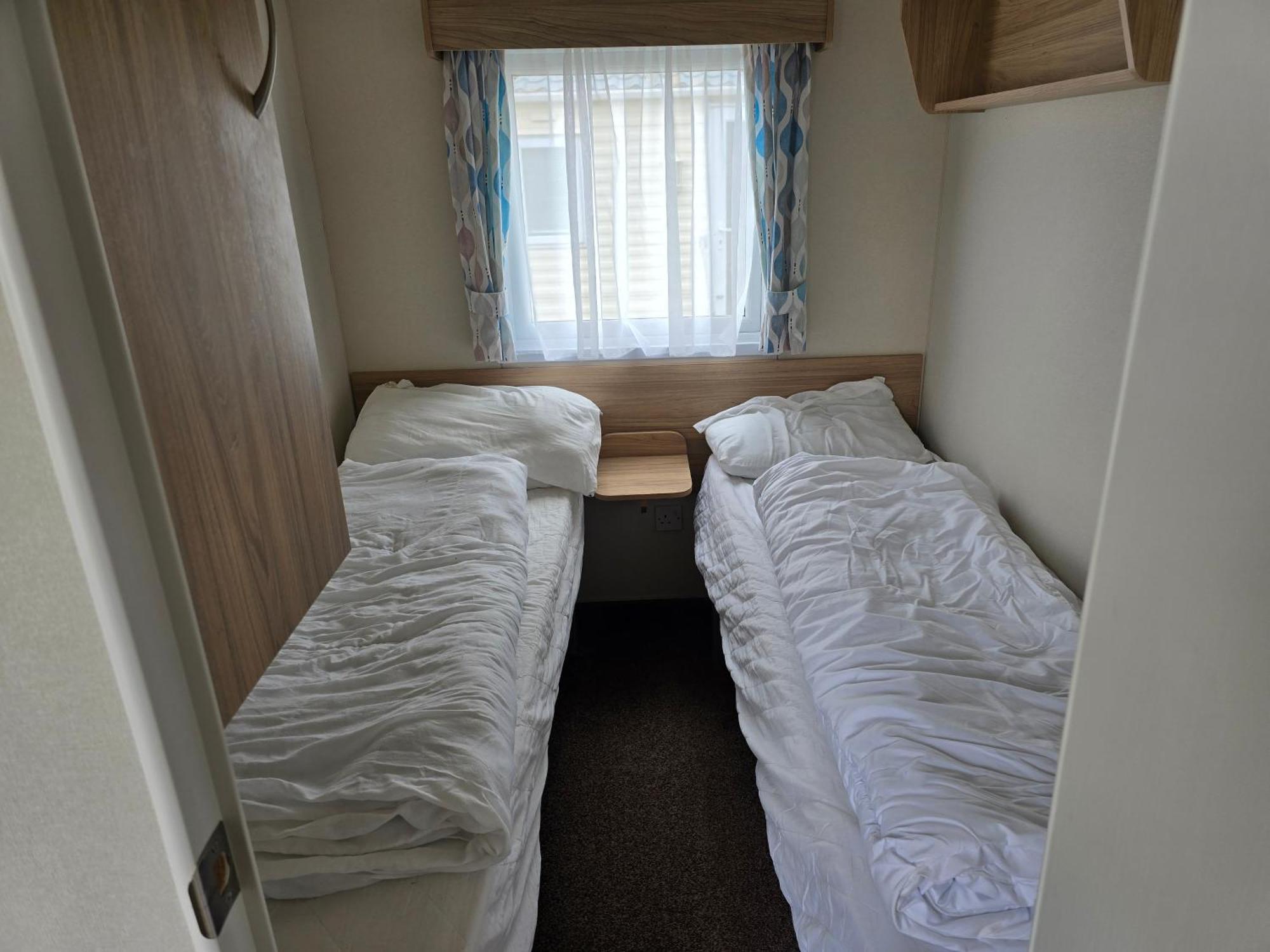 Castaways Holiday Park Hotel Bacton  ภายนอก รูปภาพ