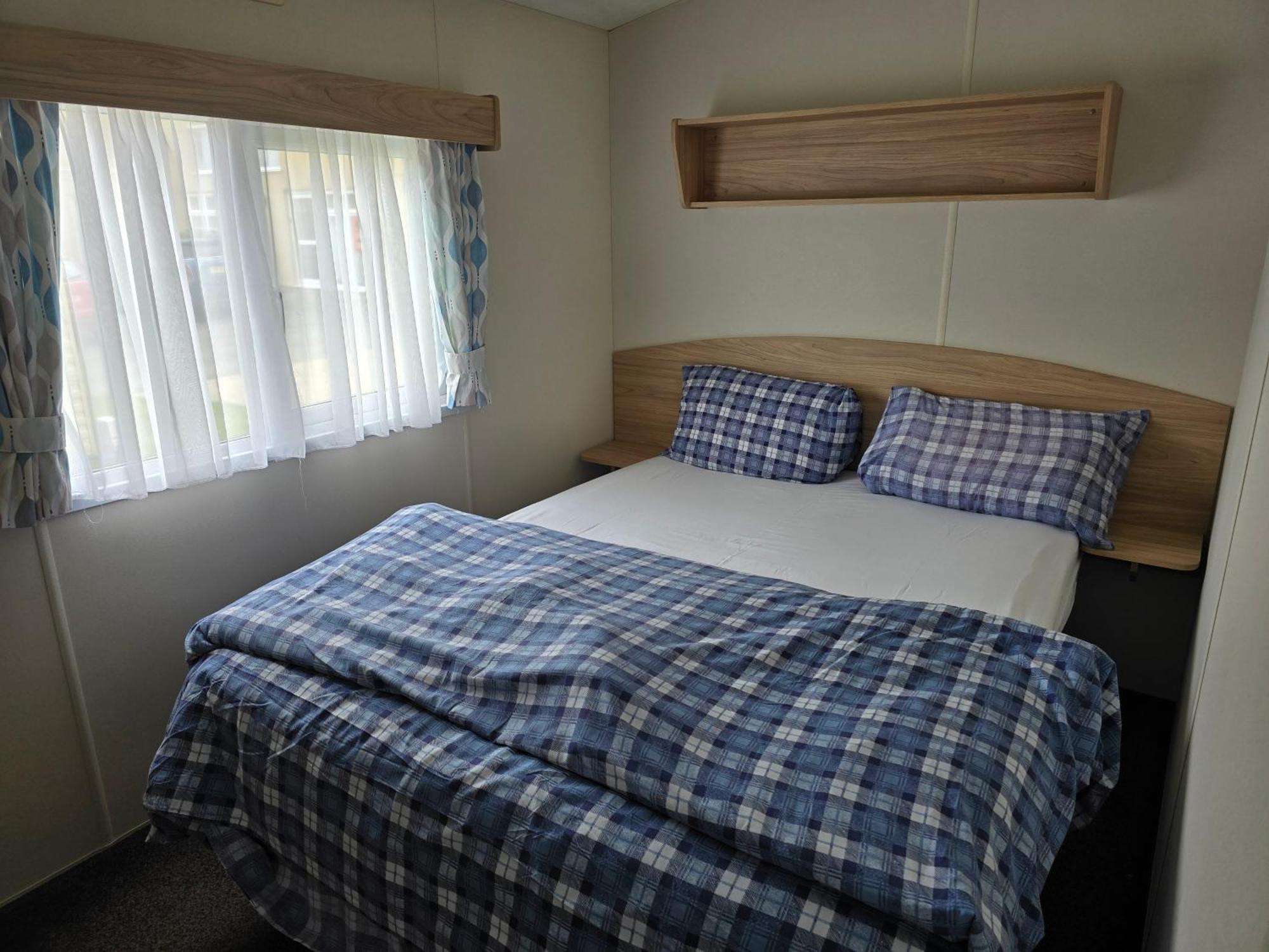 Castaways Holiday Park Hotel Bacton  ภายนอก รูปภาพ