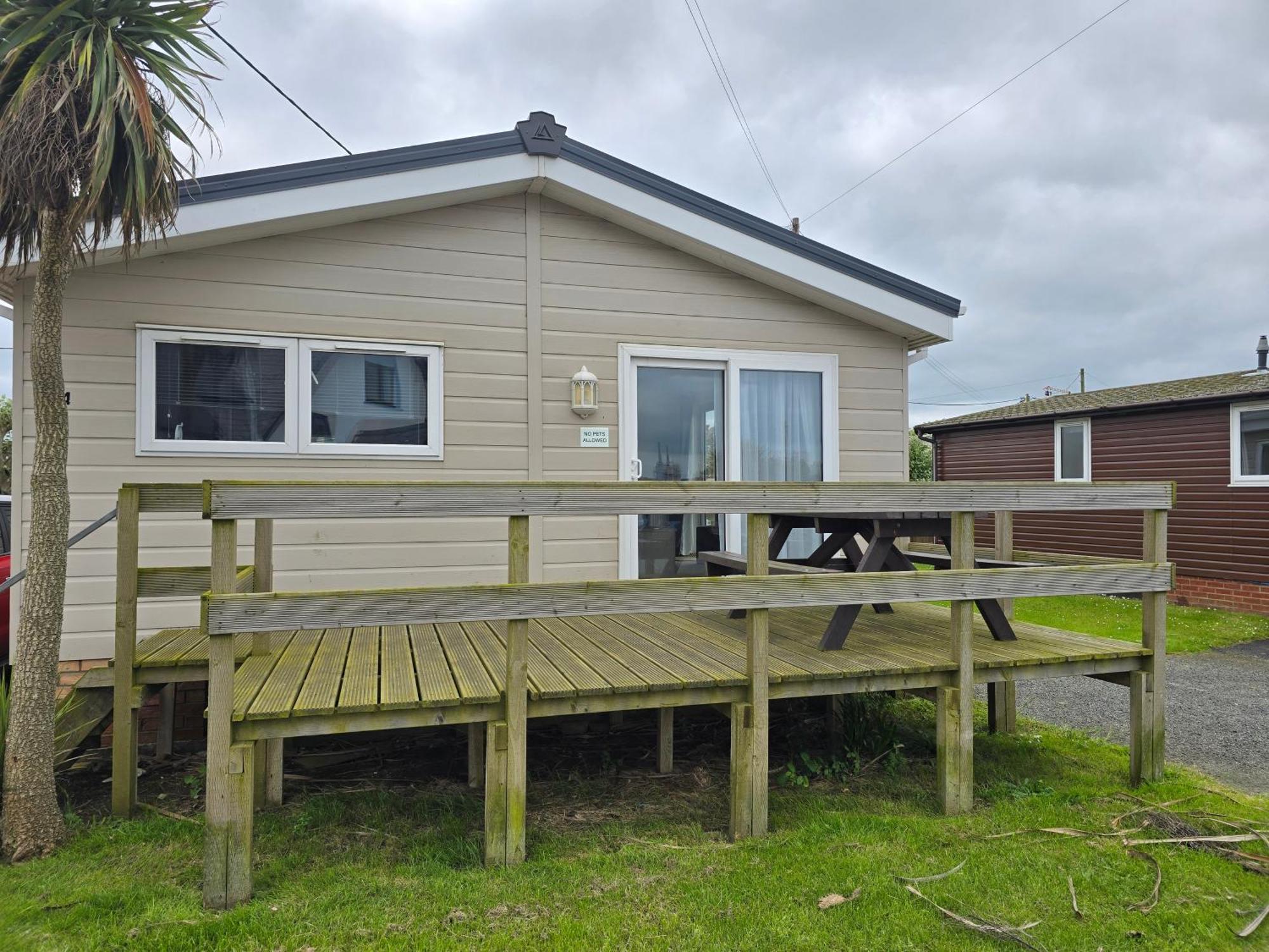 Castaways Holiday Park Hotel Bacton  ภายนอก รูปภาพ